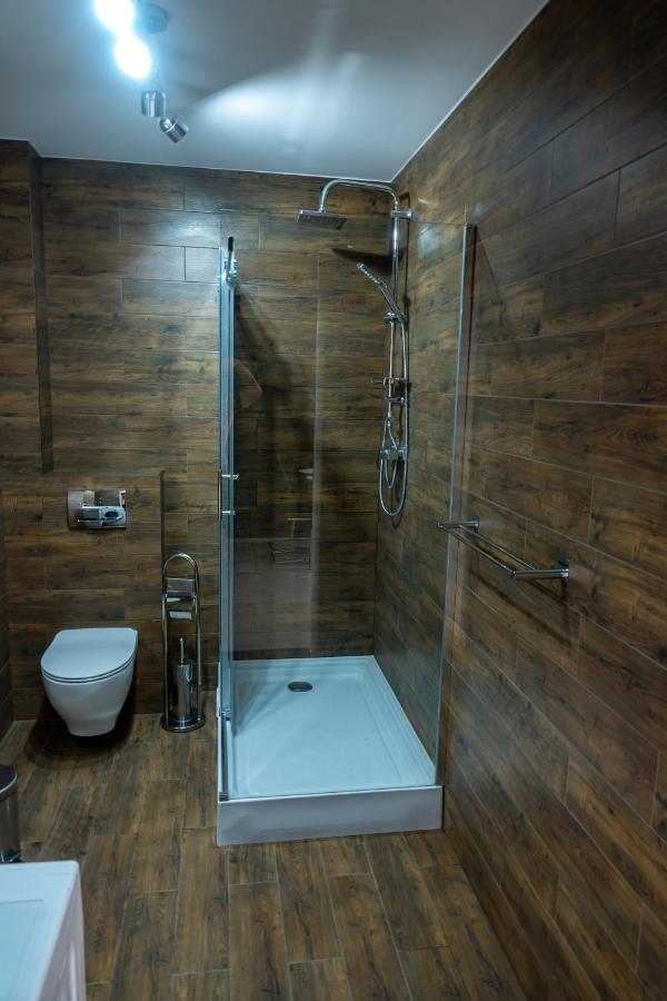 Ferienwohnung Apartament Przy Parku Z Duzym Tarasem ,Prywatny Parking Swinemünde Exterior foto