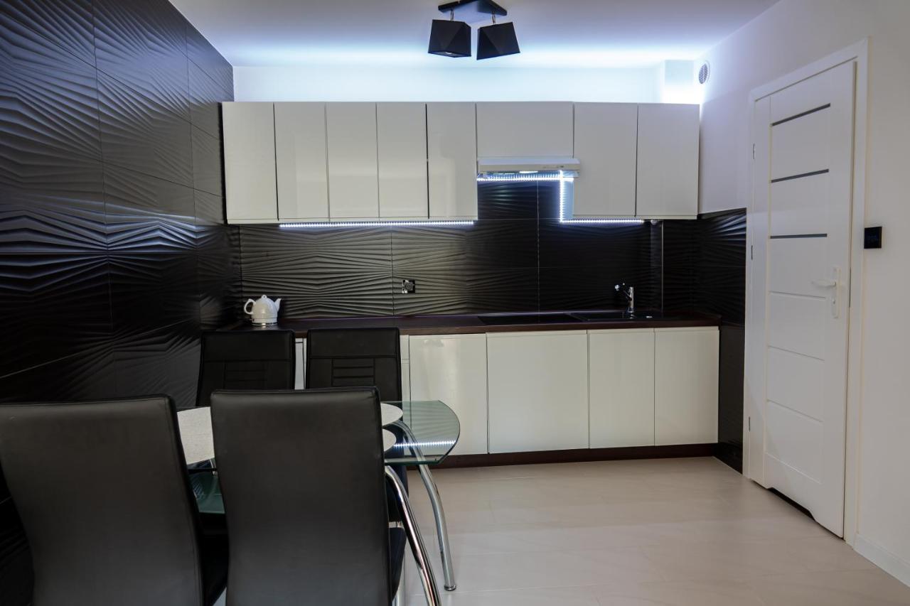 Ferienwohnung Apartament Przy Parku Z Duzym Tarasem ,Prywatny Parking Swinemünde Exterior foto